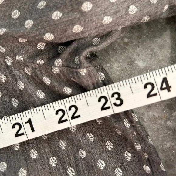 Loft; grey with dots, button front long sleeve blouse, Size Large - Picture 4 of 6